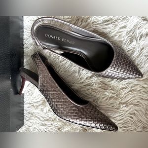 Donald Pliner Olympia size 7.5